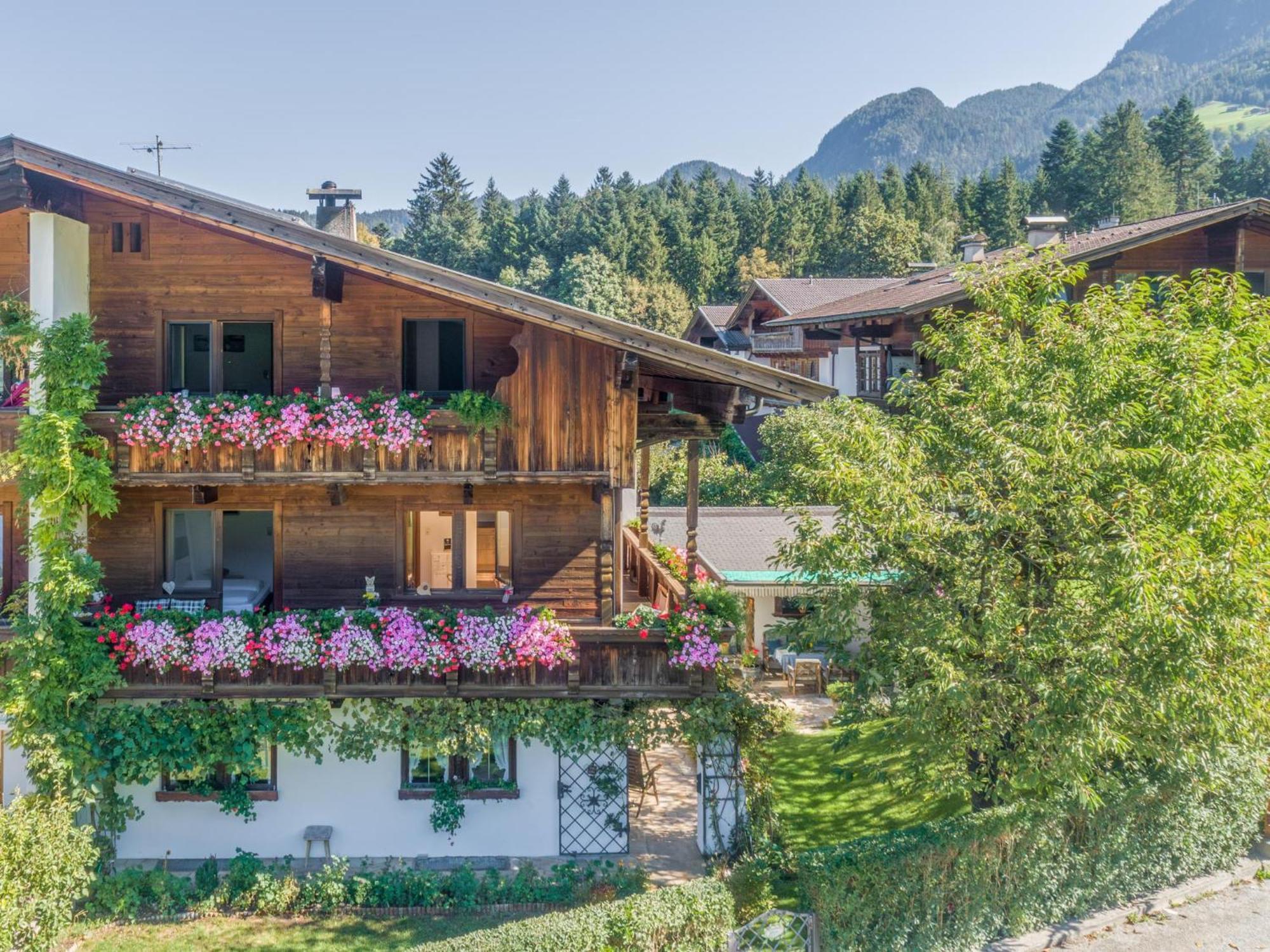 Johanna Reith im Alpbachtal Extérieur photo